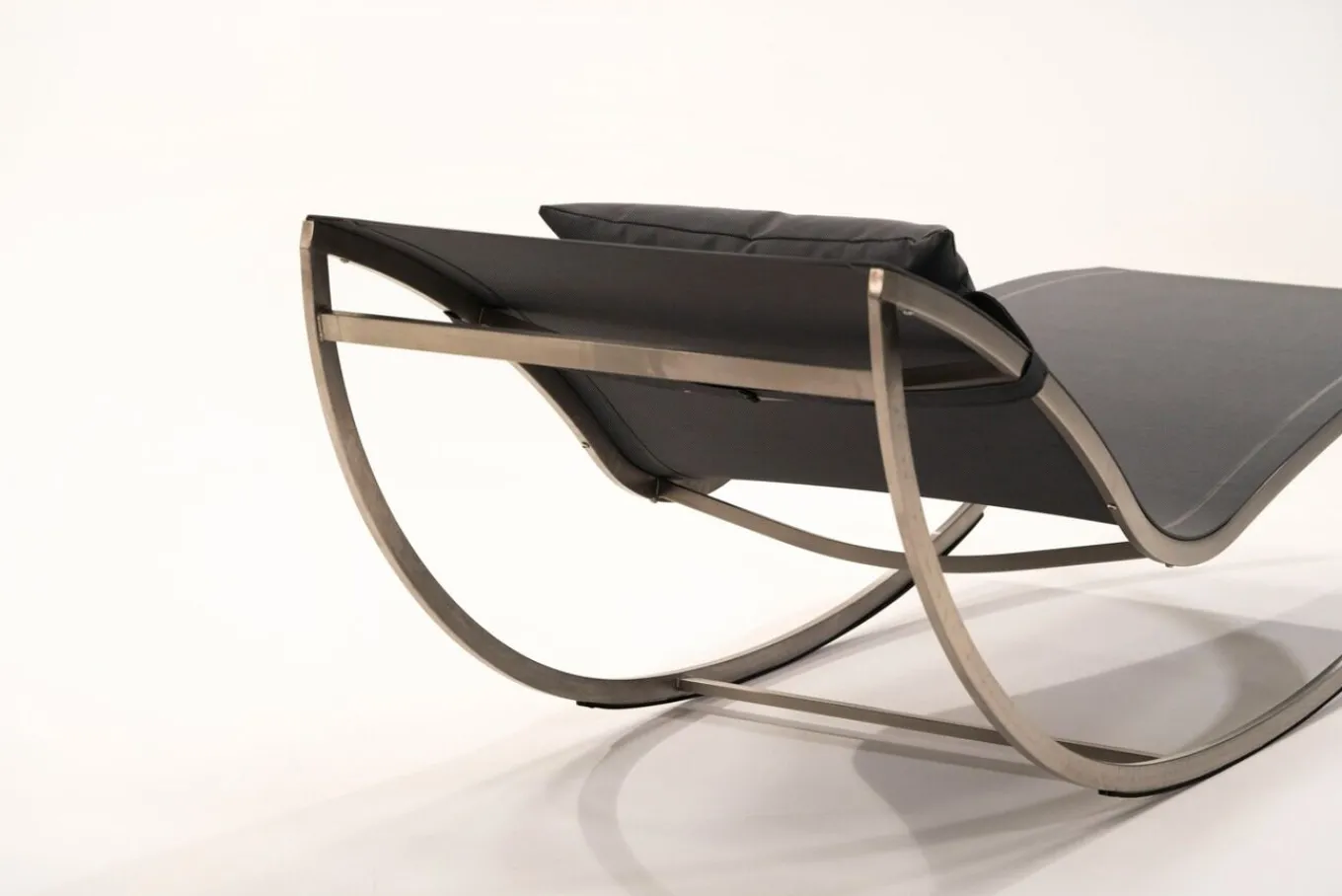 New Martini Gartenliege, silber/anthrazit, Edelstahl/Textilene, ergonomisch, UV-Beständig, inkl. Kissen Edelstahl-Gartenmöbel|Gartenliegen