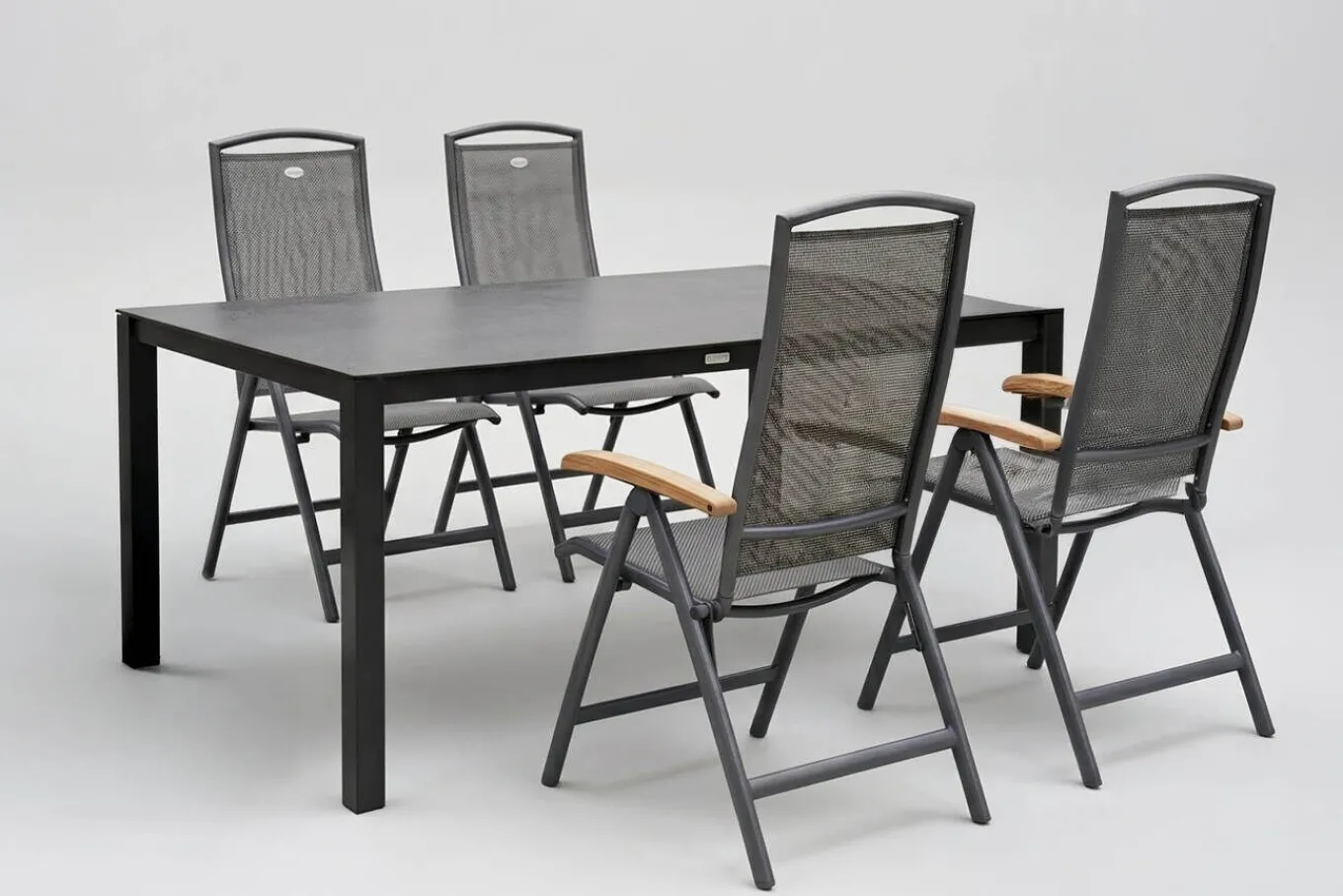 Sale Raffaelo Garten-Essgruppe, xerix/anthrazit, Alu/Spraystone/Teak, 160x95 cm, 4 Klappstühle, Teak Armlehnen Garten-Essgruppen|Aluminium-Gartenmöbel