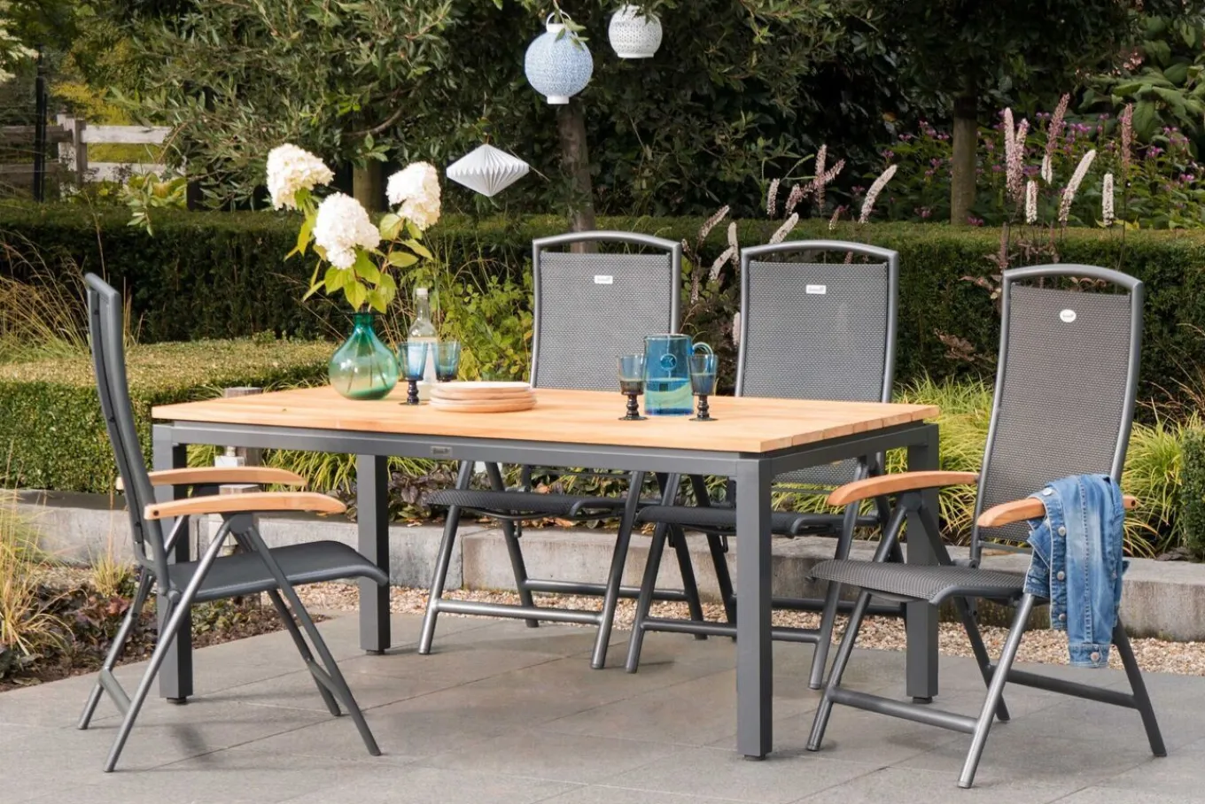 Sale Raffaelo Klappstuhl, xerix/anthrazit, Alu/Textilene, mit Teak-Armlehnen Aluminium-Gartenmöbel|Gartenstühle & Gartensessel