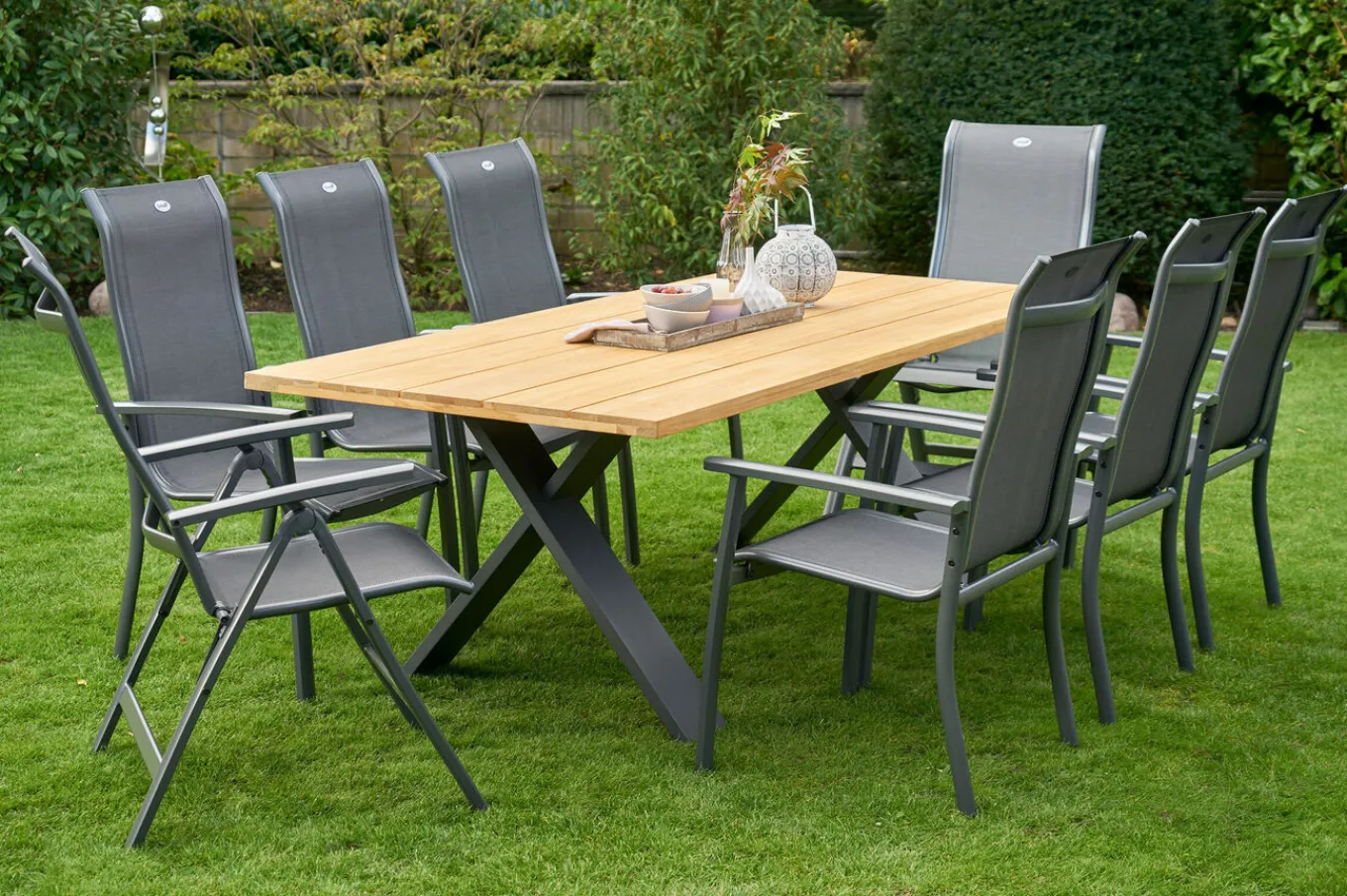 Online Xanadu / Alice Comfort Garten-Essgruppe, xerix/anthrazit, Alu/Teakholz, 6 Stapelsessel, 2 Klappstühle, 220x100cm Garten-Essgruppen|Aluminium-Gartenmöbel