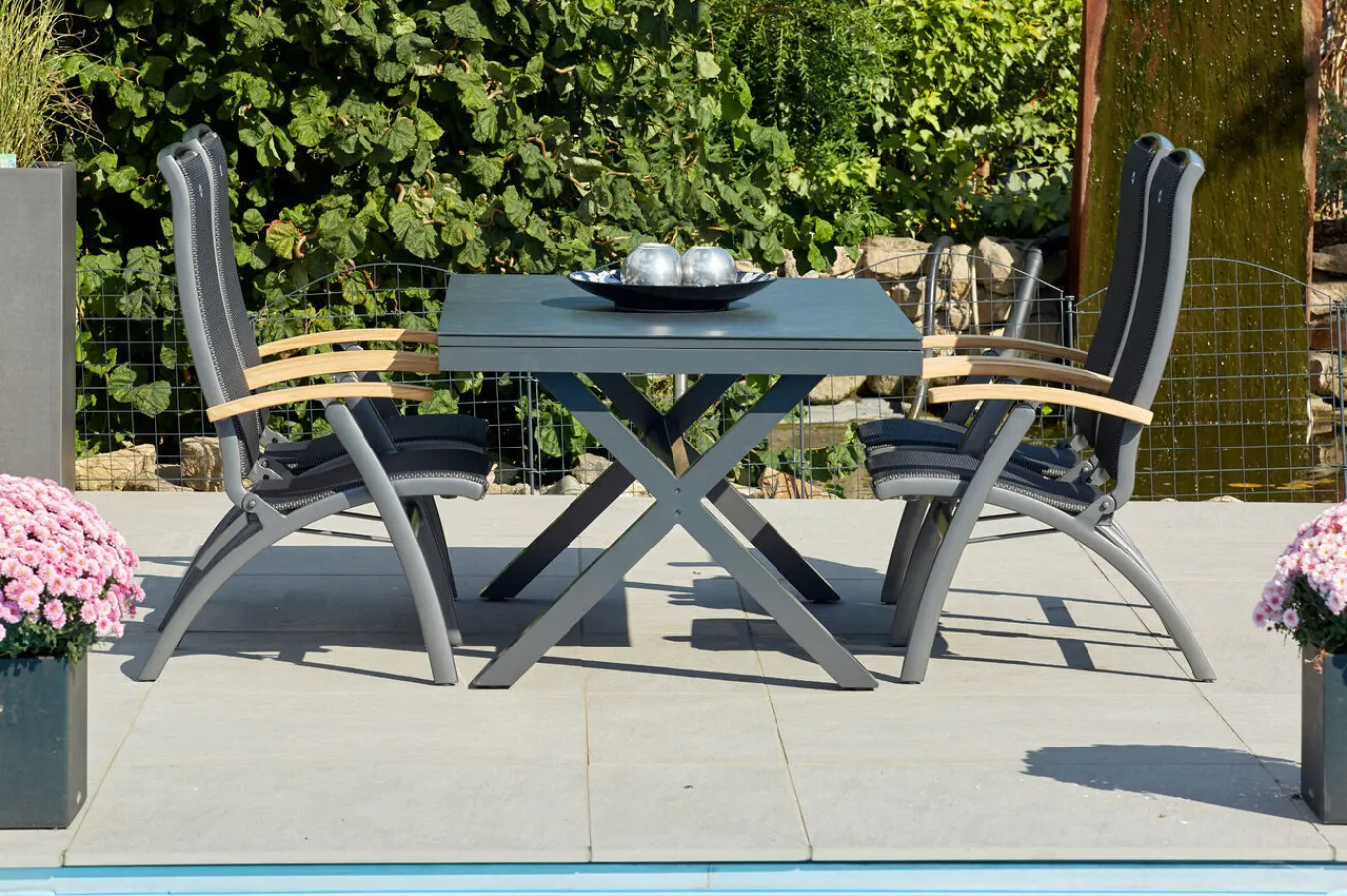 New Xanadu / da Vinci Garten-Essgruppe, xerix/natur, Alu/Teak/Glaskeramik, 4 Klappstühle, 160/220x100cm, Teak Armlehnen Garten-Essgruppen|Aluminium-Gartenmöbel