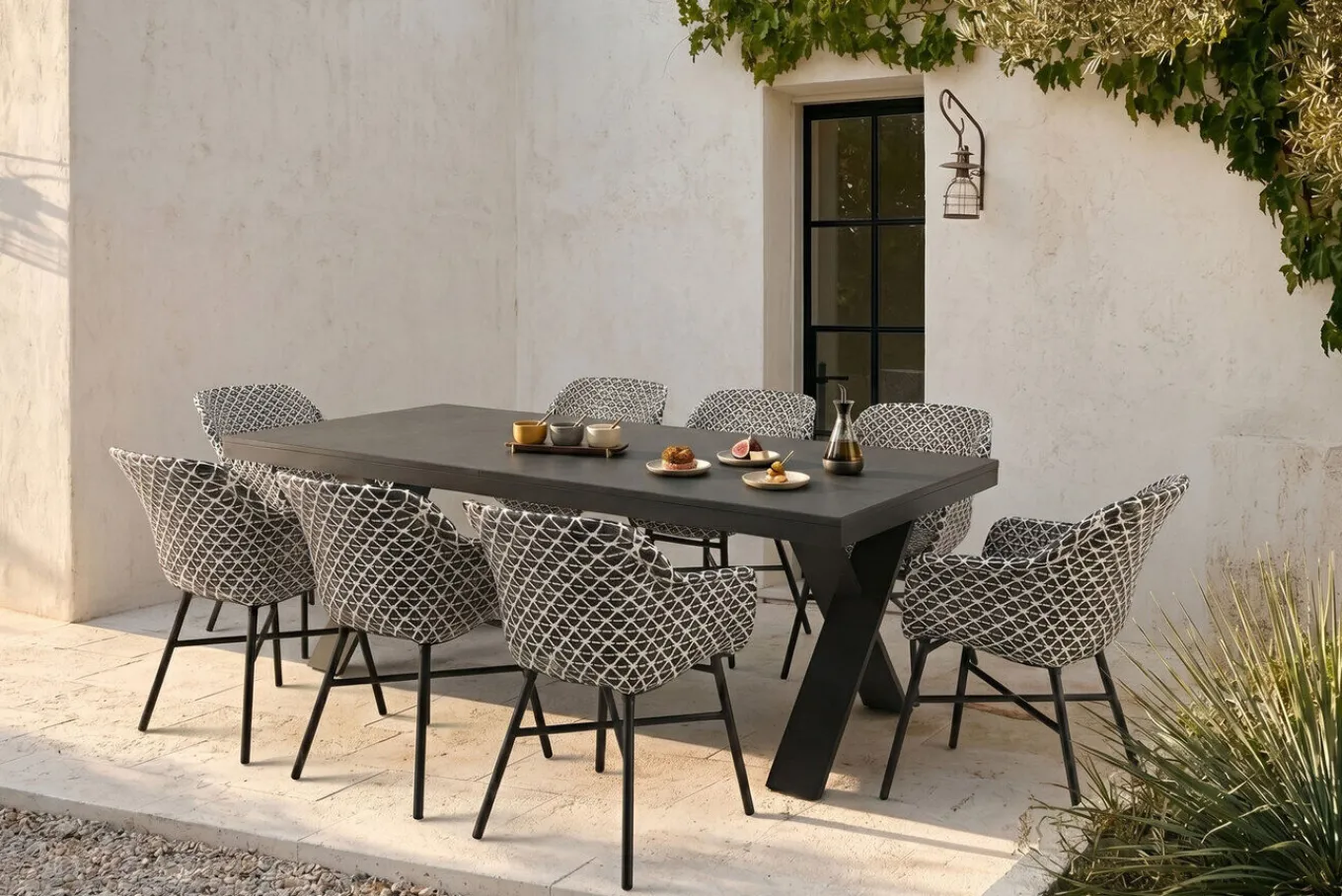 Best Xanadu Garten-Essgruppe, schwarz/grau/weiß, Aluminium/Glas-Keramik/Kunststoff, Ausziehtisch 220/280 x 100 cm, inkl. 8 Sessel Garten-Essgruppen|Aluminium-Gartenmöbel