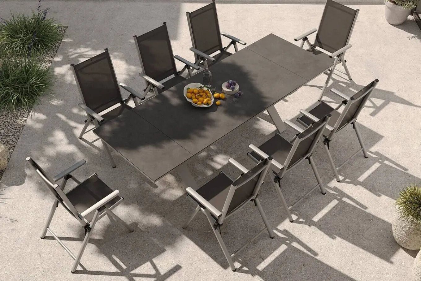 Clearance BasicPlus Pro Garten-Essgruppe, silber/anthrazit, Alu/Textilene, Spraystone-Tischplatte 180/280 x 100 cm, 8 Klappstühle Garten-Essgruppen