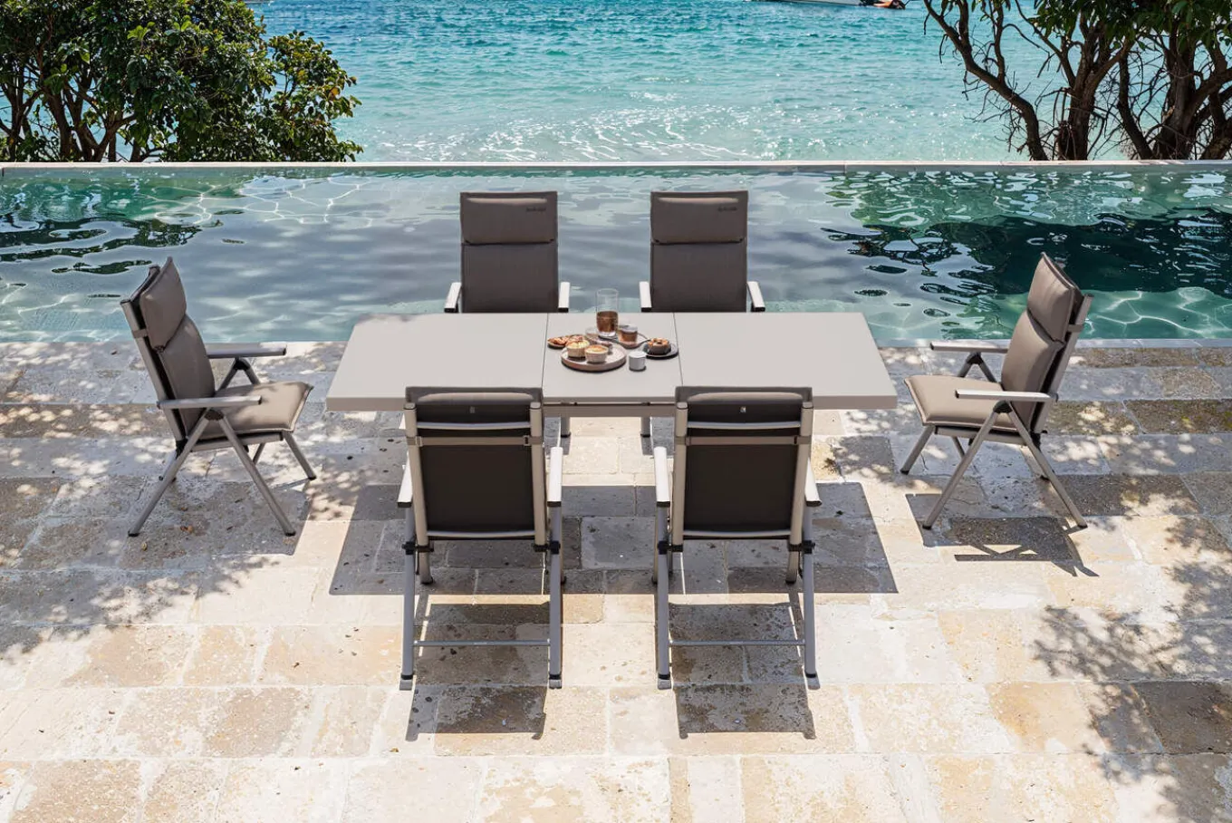 Outlet BasicPlus Pro Garten-Essgruppe, 6 Personen inkl. Sitzkissen, ausziehbarer Tisch 180–240 cm, Aluminium/Textilene Garten-Essgruppen