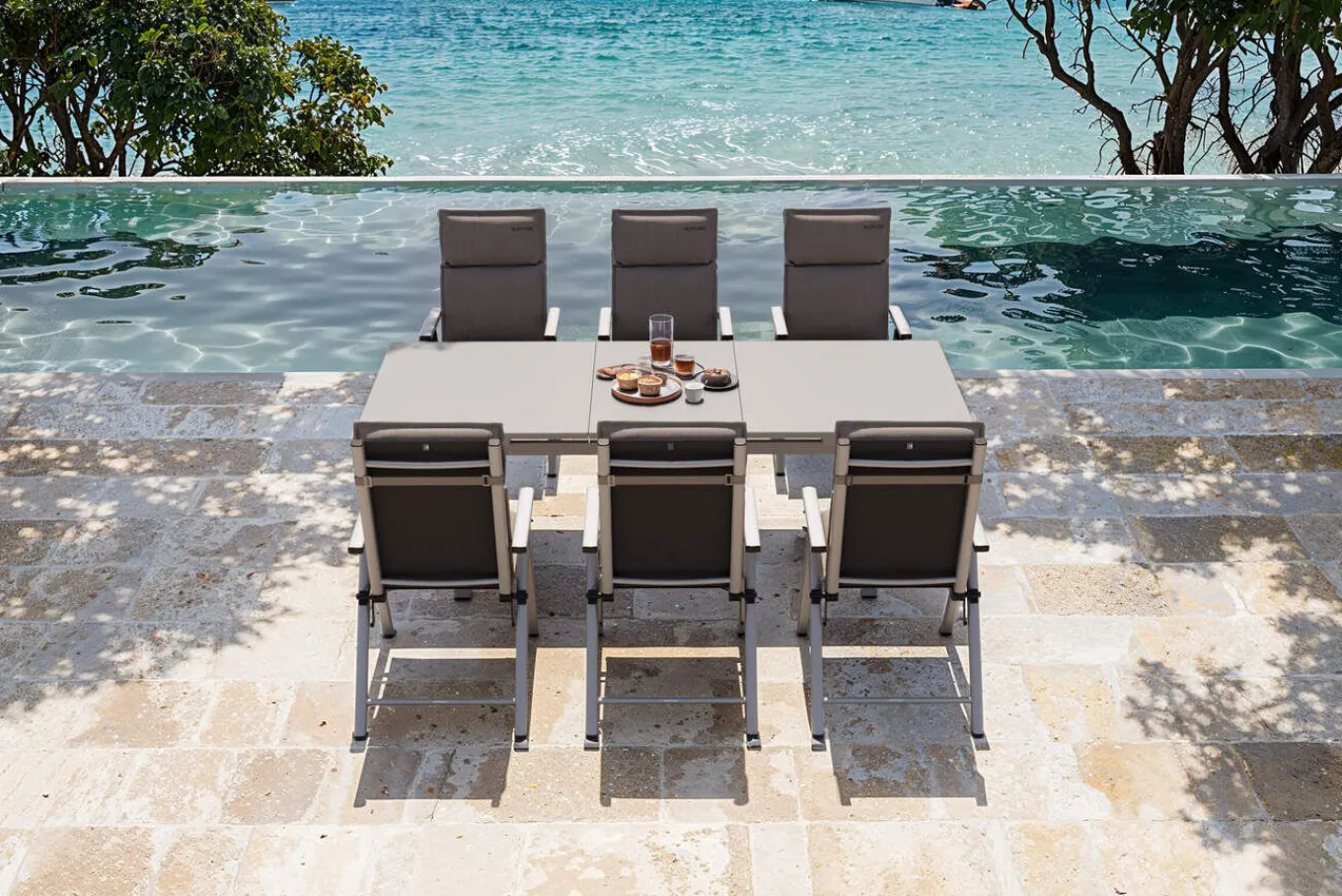 Outlet BasicPlus Pro Garten-Essgruppe, 6 Personen inkl. Sitzkissen, ausziehbarer Tisch 180–240 cm, Aluminium/Textilene Garten-Essgruppen