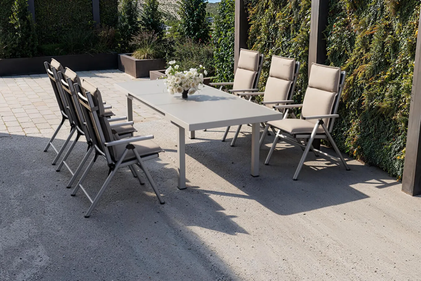 Outlet BasicPlus Pro Garten-Essgruppe, 6 Personen inkl. Sitzkissen, ausziehbarer Tisch 180–240 cm, Aluminium/Textilene Garten-Essgruppen