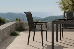 Sale BasicPlus Pro Garten-Essgruppe, anthrazit/schwarz, Alu/Textilene/Steinimitat, 200/260 x 100 cm, 6 Stapelstühle Garten-Essgruppen