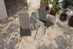 Sale BasicPlus Pro Stapelsessel 4er-Set, silber/anthrazit, Aluminium/Textilene, 70 x 65 x 99 cm, stapelbar Gartenstühle & Gartensessel