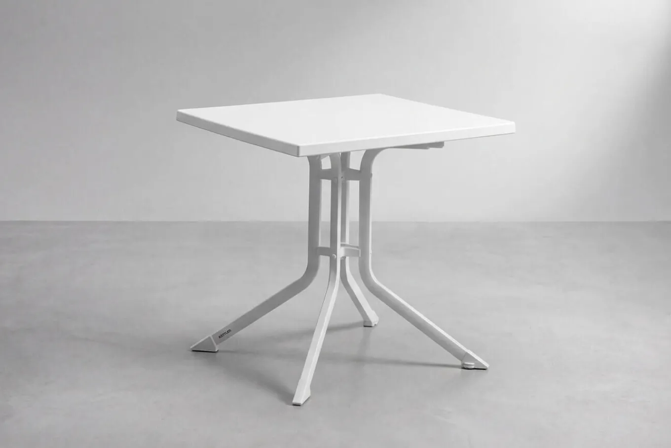 Online Boulevard/BasicPlus Balkon-Set, weiß/hellgrau, Aluminium/KETTALUX, Tisch 70 x 70 cm, 2 Klappstühle, ergonomisch Balkonmöbel-Set|Aluminium-Gartenmöbel