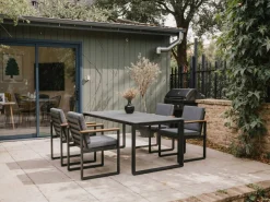 Sale Bocas Garten-Essgruppe, mattgrau, Aluminium/Teakholz, Ausziehtisch 206/266 x 100 cm, inkl. 4 Sessel Teak-Gartenmöbel
