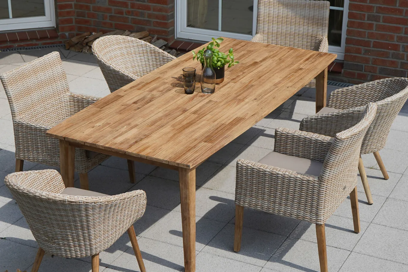 Hot Borneo Set, beige-meliert, Polyrattan/Akazie, Tisch 220 x 100 cm, 3 Cocktail-, 3 Landhaussessel, FSC®-zertifiziertes Produkt Polyrattan-Gartenmöbel|Garten-Essgruppen