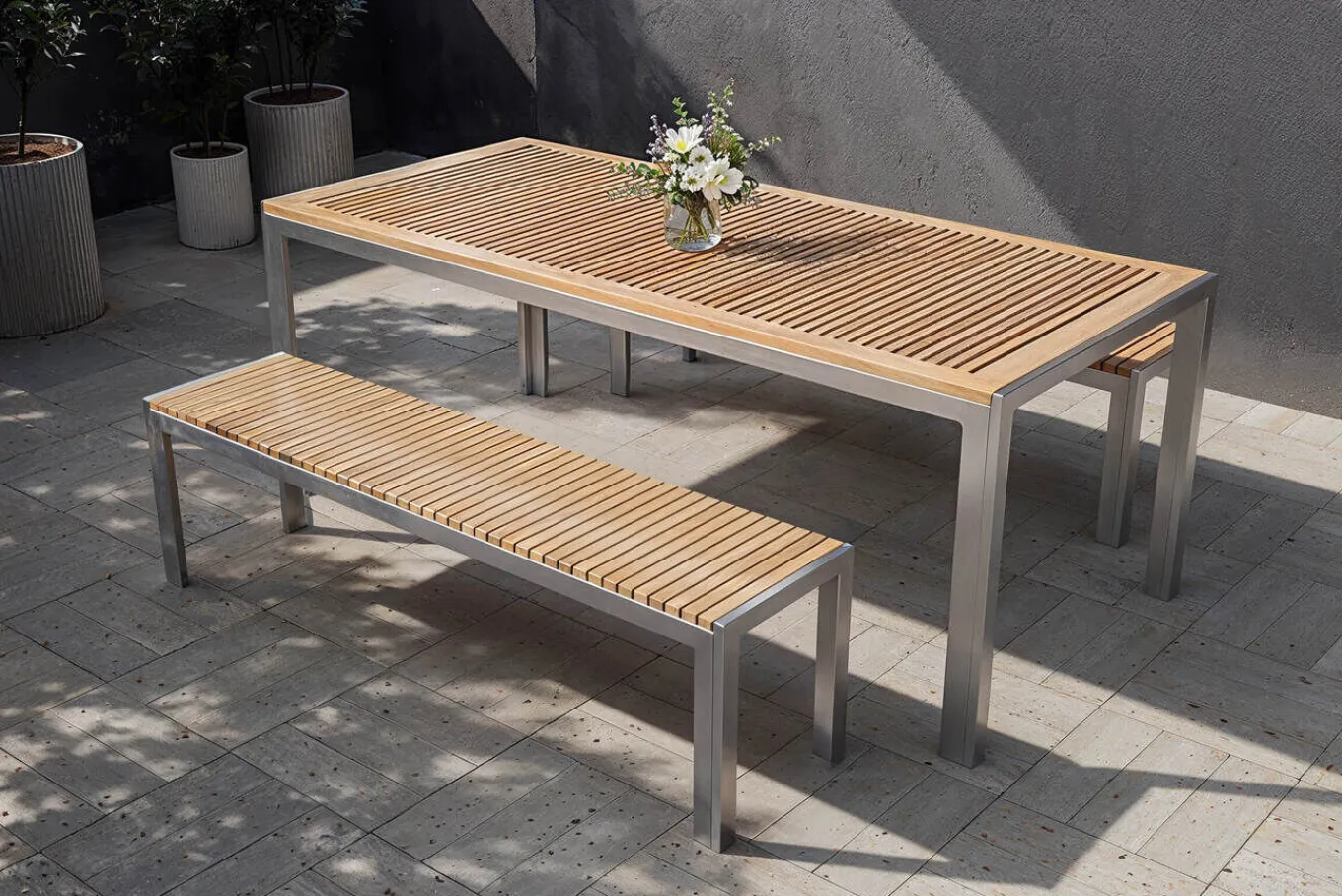 New Falun Garten-Essgruppe, braun, Edelstahl/Teakholz, 200 x 90 cm Tisch mit 2 Bänken 160 x 38 cm Garten-Essgruppen