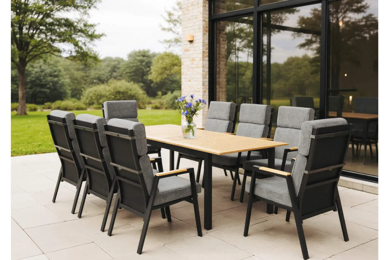 Sale Garten-Essgruppe, Anthrazit Matt, Aluminium/Teak, Ausziehtisch ca. 183/243x100 cm, 8 Sessel Garten-Essgruppen|Aluminium-Gartenmöbel