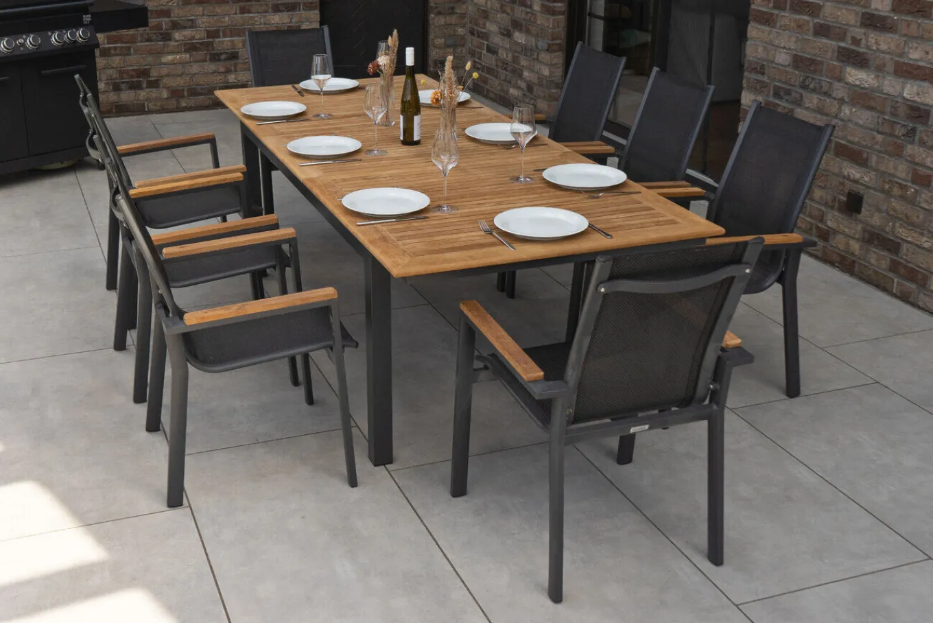 Best Garten-Essgruppe, anthrazit matt, Alu/Textilene, Tisch 180/240 x 100 cm, 8 Stapelsessel Garten-Essgruppen