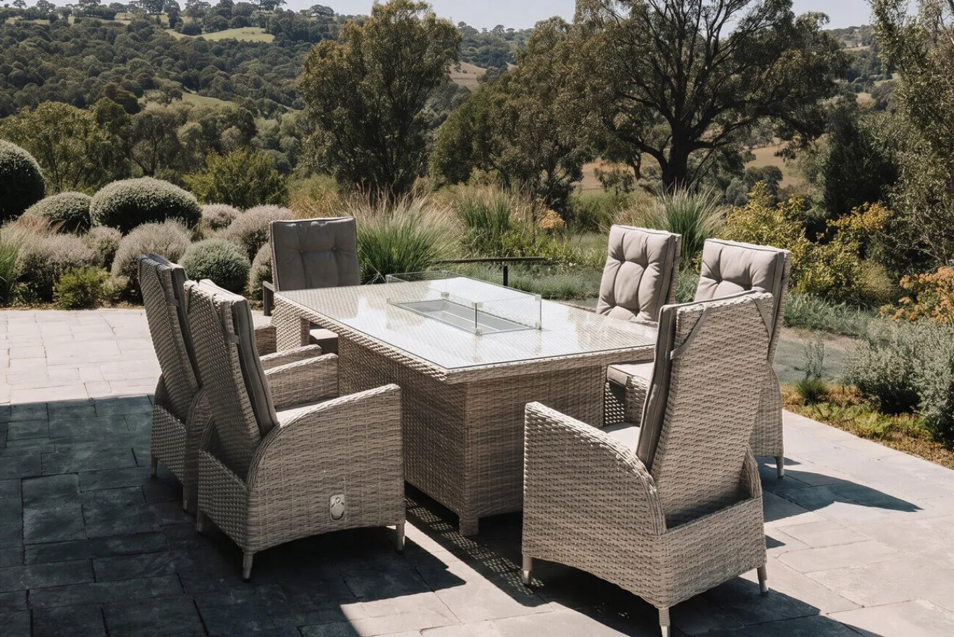 Clearance Garten-Essgruppe für 6 Personen, dessert-beige, Alu/Polyrattan, mit Feuertisch 200 x 100 cm, UV- & witterungsbeständig Garten-Essgruppen|Aluminium-Gartenmöbel