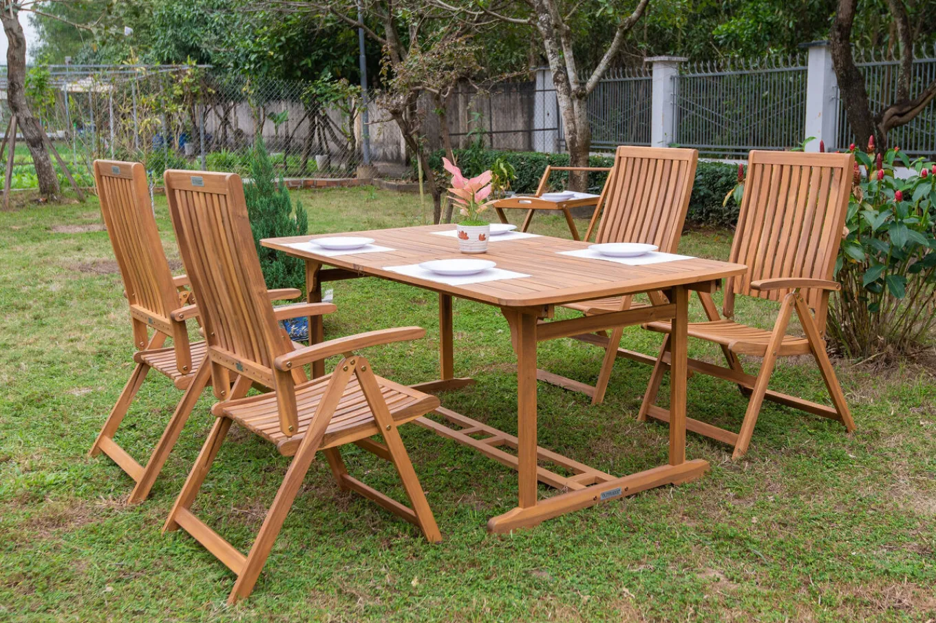 Sale Garten-Essgruppe, natur, Akazie, Ausziehtisch 150/200 x 90 cm, 4 Klappstühle, FSC®-zertifiziertes Produkt Garten-Essgruppen|Akazien-Gartenmöbel