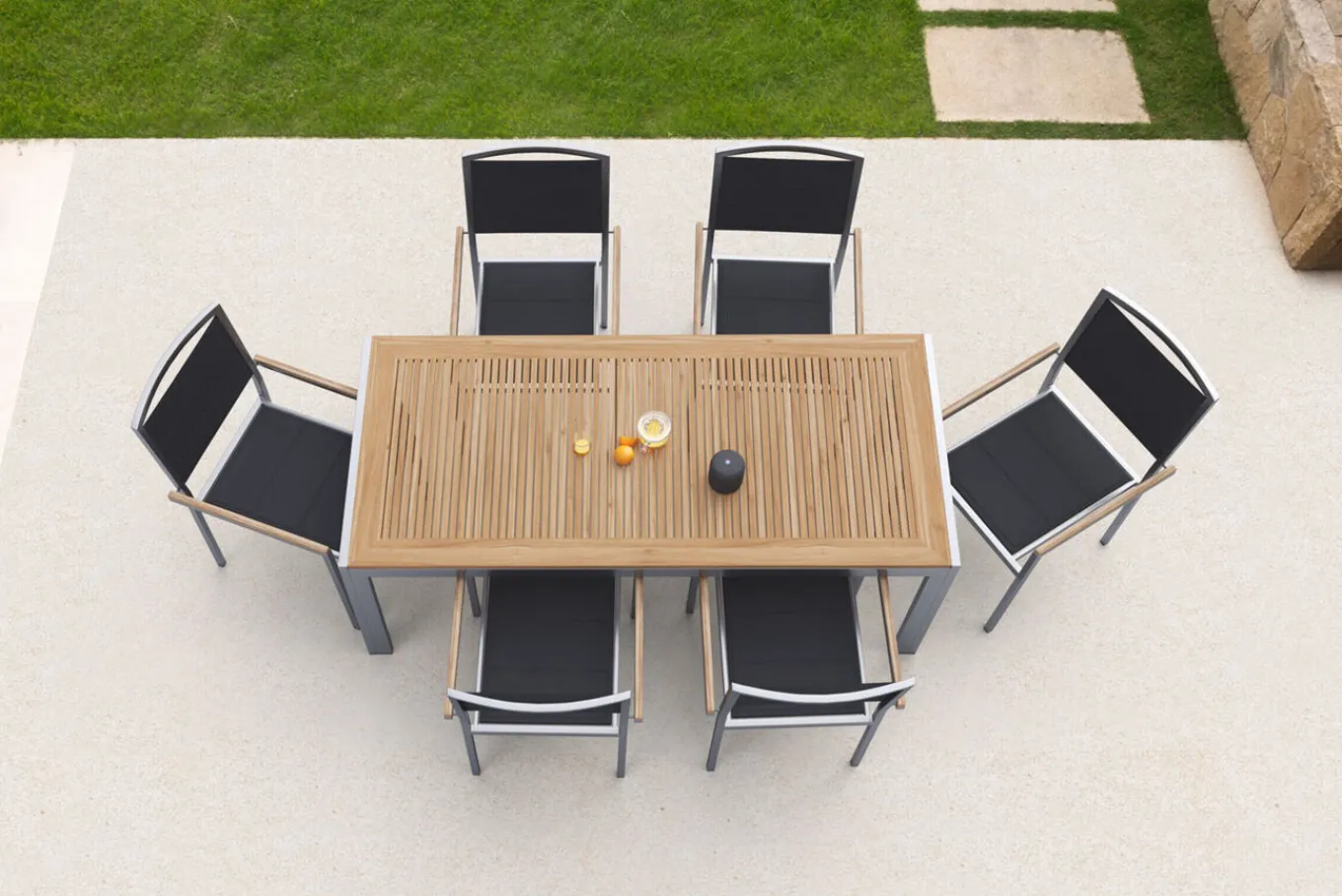 Outlet Garten-Essgruppe, schwarz, Edelstahl/Teak, Esstisch 180 x 90 cm, 6 Stapelstühle gepolstert Garten-Essgruppen|Edelstahl-Gartenmöbel