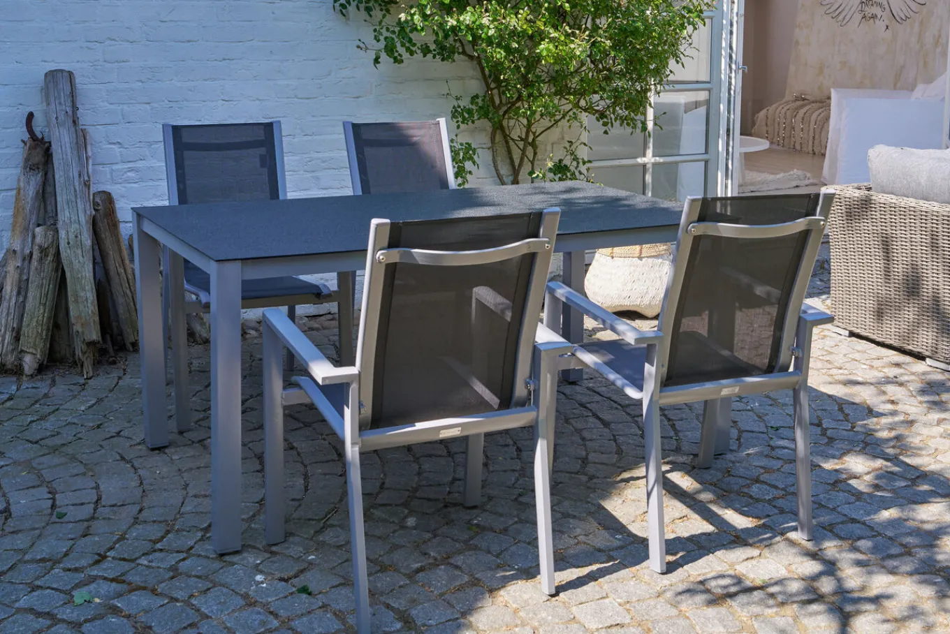 Sale Garten-Essgruppe, silber/anthrazit, Alu/Spraystone/Textilen, 160x95 cm, 4 Stapelsessel Garten-Essgruppen