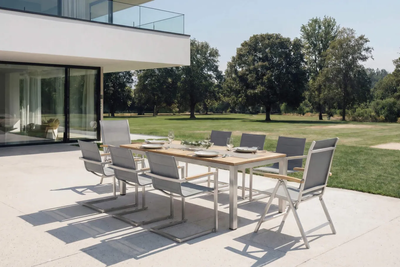Outlet Garten-Essgruppe, silber, 200/300 x 100 cm, Edelstahl/Teak, Ausziehtisch, 6 Stühle padded, 2 Klappstühle, FSC®-zertifiziertes Produkt Garten-Essgruppen|Edelstahl-Gartenmöbel