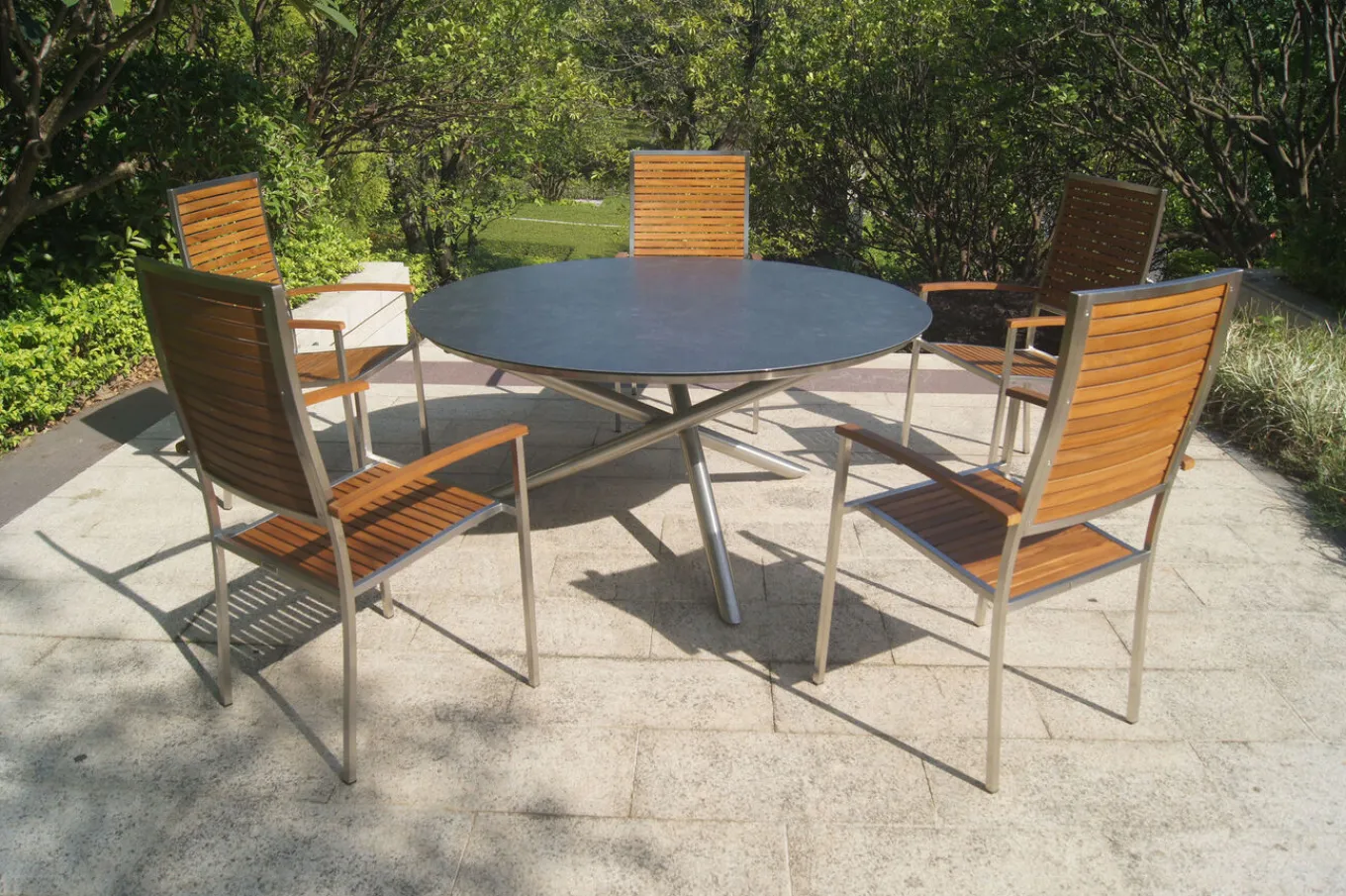 Outlet Garten-Essgruppe, silber/natur, Edelstahl/Glaskeramik/Teakholz, Tisch Ø150cm, 5 Stühle, FSC®-zertifiziertes Produkt Garten-Essgruppen