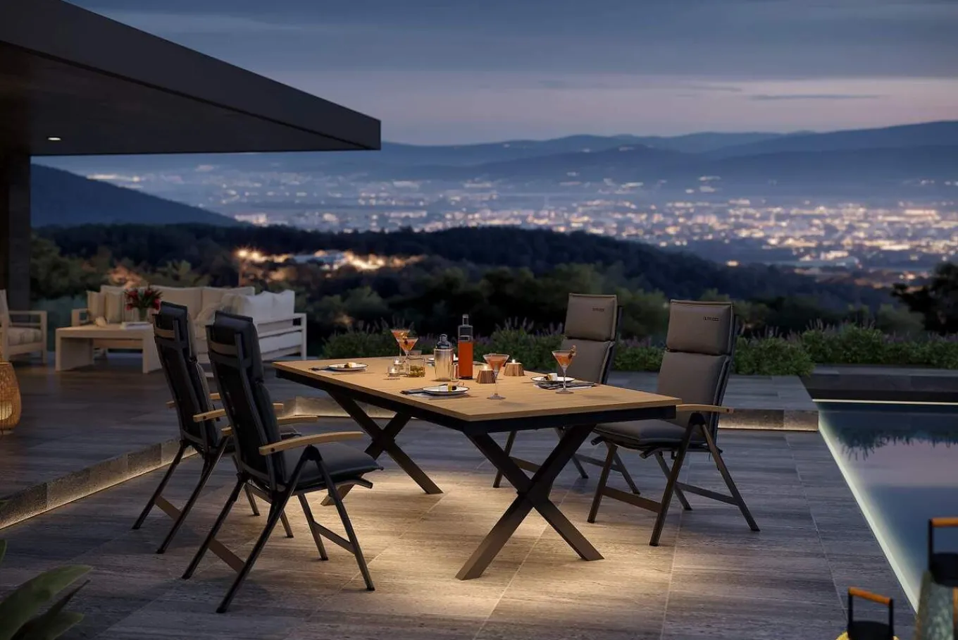 Outlet Luminara Garten-Essgruppe mit LED-Beleuchtung, anthrazit matt/natur, Aluminium/Textilen/Holzimitat, 240 x 100 cm, 4 Klappstühle, inkl. Auflagen Garten-Essgruppen