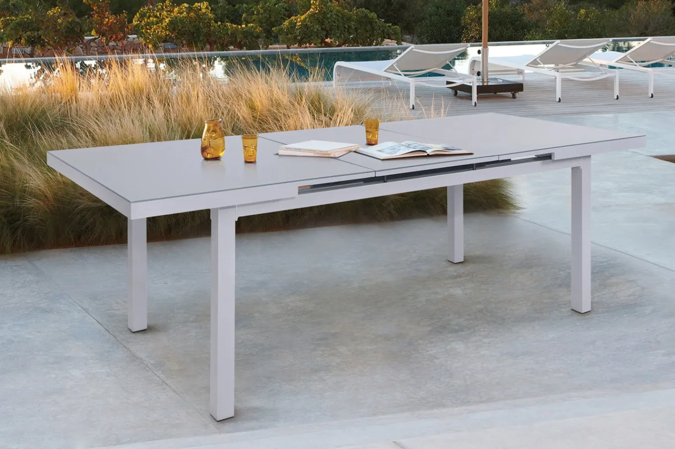 Outlet Premium Garten-Essgruppe, silber/grau, Alu/Textilene, Ausziehtisch 180/240 x 100 cm, 8 Stapelsessel Garten-Essgruppen