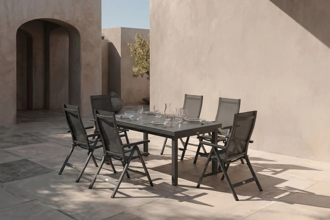 Clearance Premium Garten-Essgruppe, anthrazit/grau, Alu/Textilene, Ausziehtisch 180/240x100cm, 6 Klappstühle Garten-Essgruppen