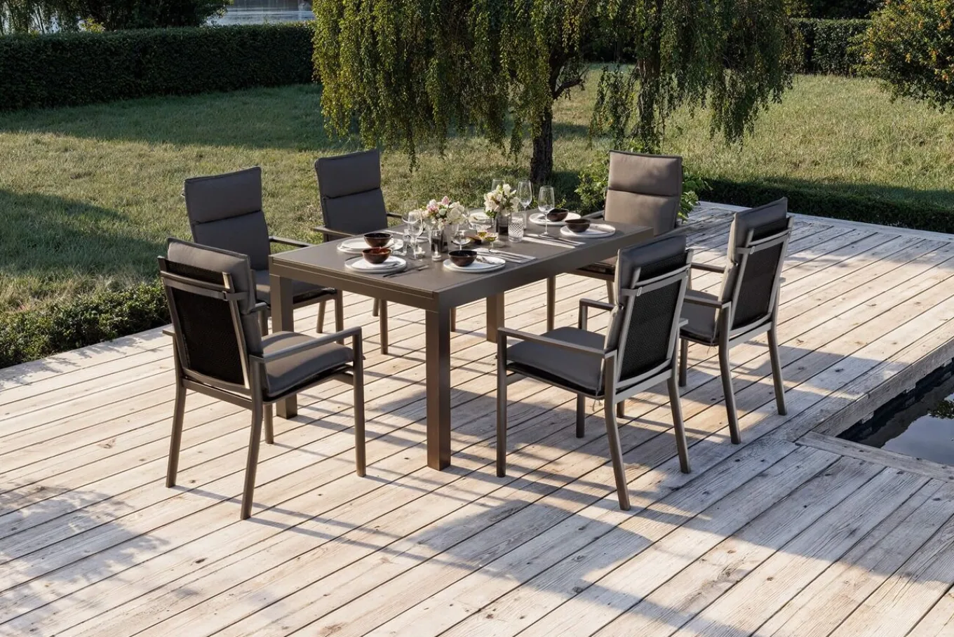Discount Premium Garten-Essgruppe, anthrazit matt/schwarz, Alu/Spraystone/Textilene, Tisch 160/260 x 100 cm, ausziehbar, 6 Stapelsessel inkl. 6 Auflagen Garten-Essgruppen