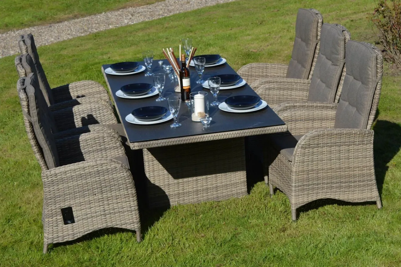 Clearance Rabida Dining Tisch, champagner-meliert, Polyrattan, 220 x 100 cm, Glasplatte in Steinoptik Gartentische|Polyrattan-Gartenmöbel