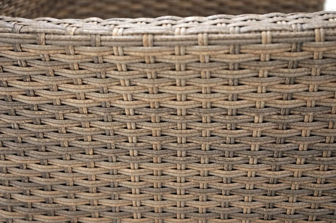 Rabida Garten-Essgruppe, champagner-meliert, Polyrattan, Tisch 90 x 90 cm, 4 Stapelsessel, Glasplatte in Steinoptik Polyrattan-Gartenmöbel|Garten-Essgruppen