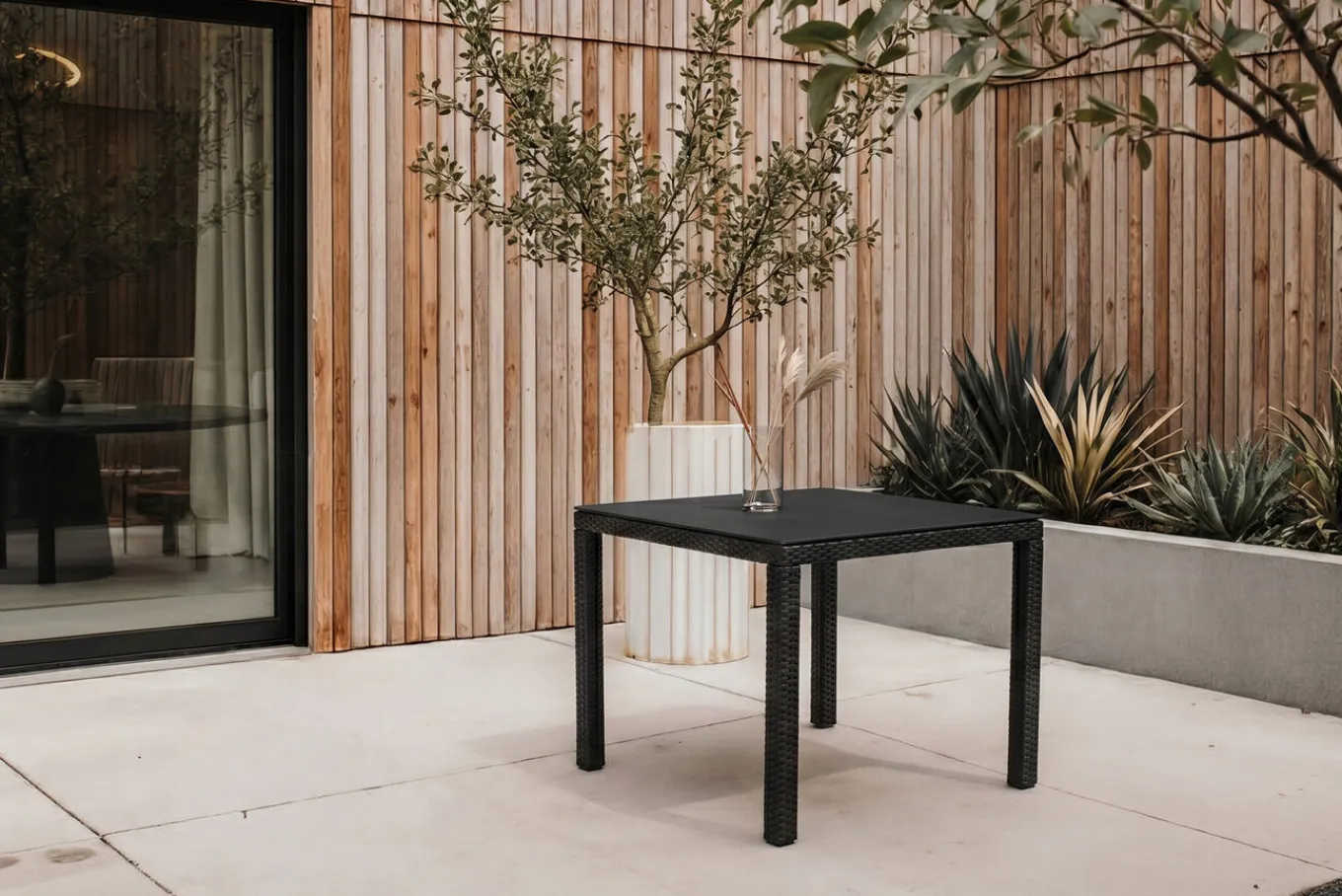 Online Rocking Dining Tisch, grau/braun-meliert, Polyrattan, 90 x 90 cm, Glasplatte in Steinoptik Gartentische|Polyrattan-Gartenmöbel