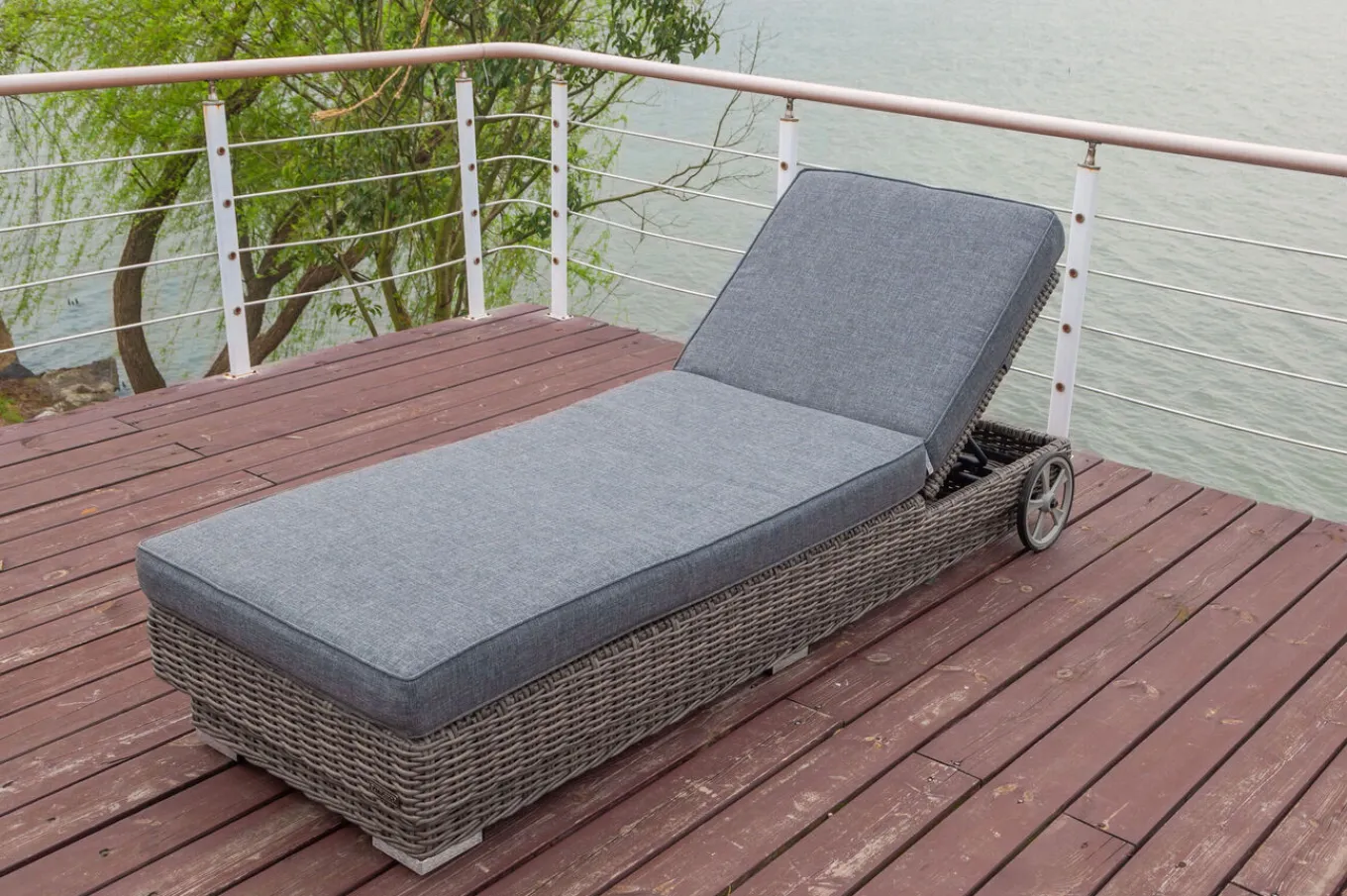 Outlet Rollliege, grau, Polyrattan, 200x70x27,5cm, Rückenlehne 5-fach verstellbar Polyrattan-Gartenmöbel|Gartenliegen