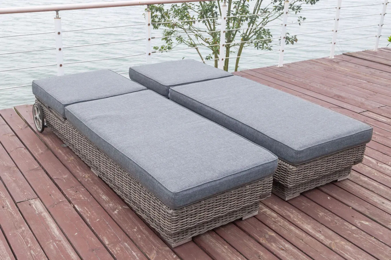 Outlet Rollliege, grau, Polyrattan, 200x70x27,5cm, Rückenlehne 5-fach verstellbar Polyrattan-Gartenmöbel|Gartenliegen
