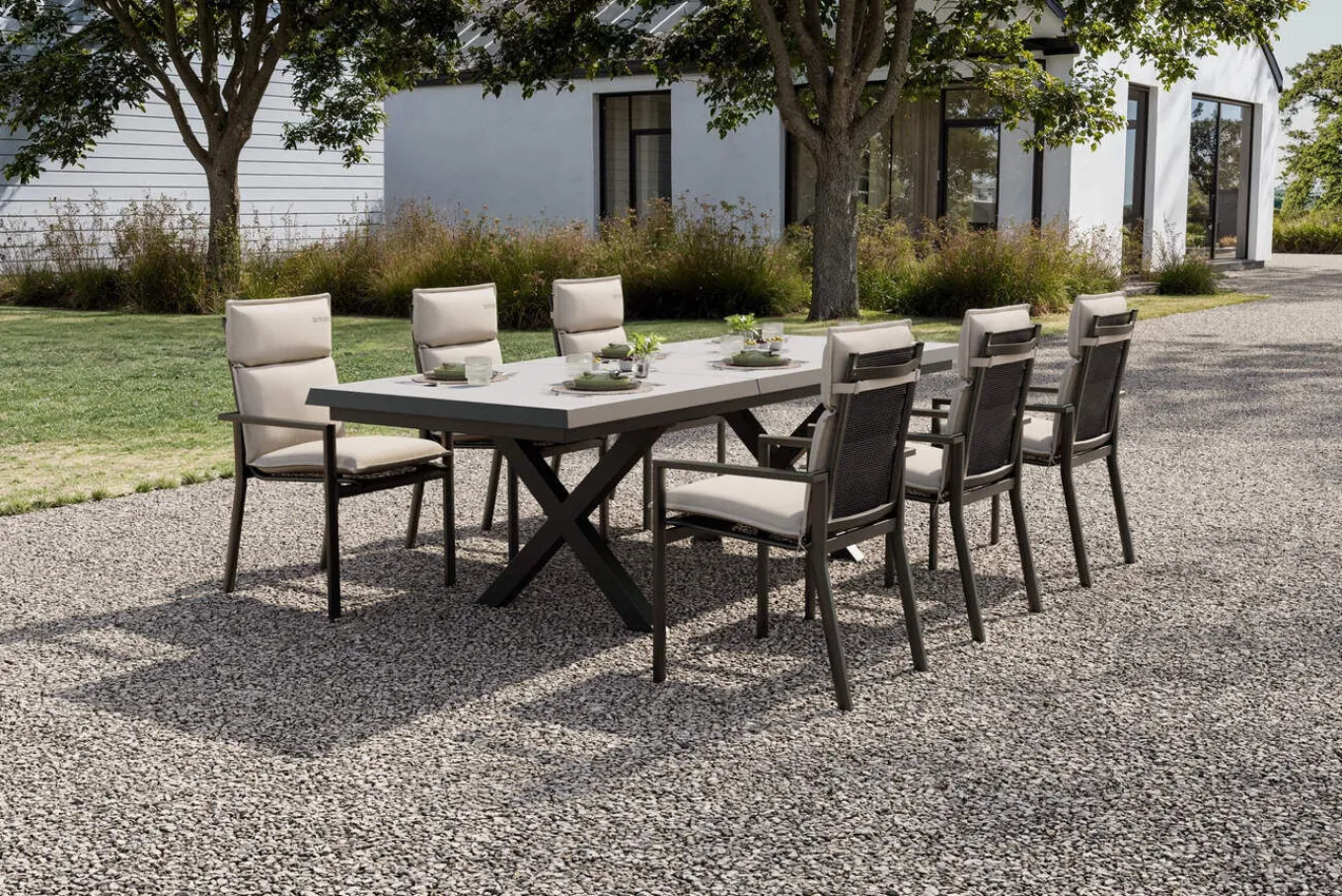 Best Serro Garten-Essgruppe, anthrazit matt/schwarz,nature, Alu/Steinimitat/Textilene/Polyester, Tisch 200/260 x 100 cm, 6 Stapelsessel inkl. 6 Auflagen Garten-Essgruppen