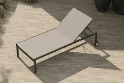 Discount Sonnenliege, Schwarz, Aluminium, pflegeleicht, korrosionsbeständig, mit Fußkappen, hohe Belastbarkeit, witterungsbeständig Gartenliegen