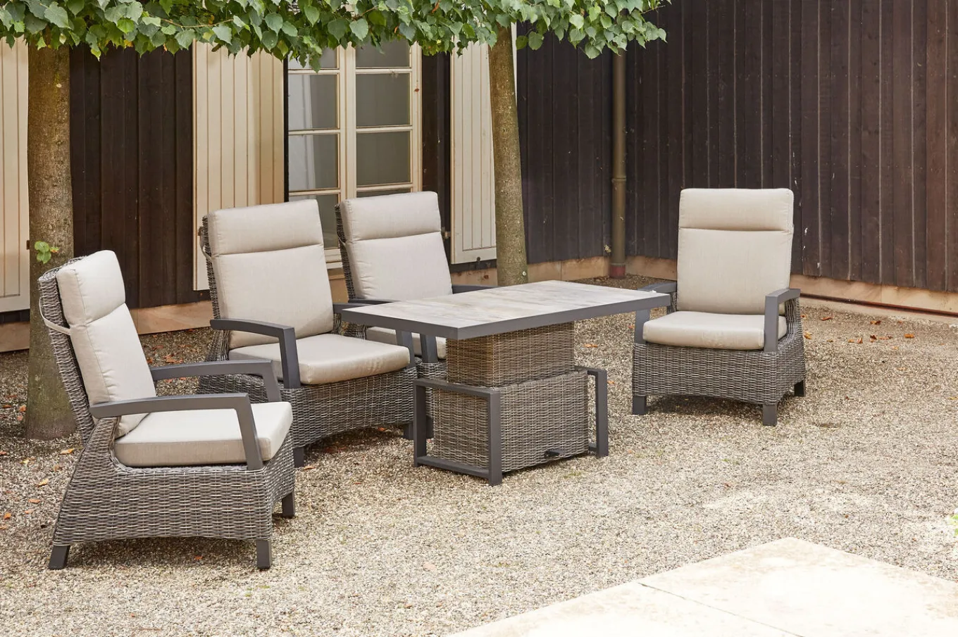 Best Corido Garten-Essgruppe, charcoal, Alu / Gardino®-Geflecht, 4 Loungesessel, stufenloser Lifttisch 130x75x47-71cm Gartenlounge|Gartenlounge Modulsysteme