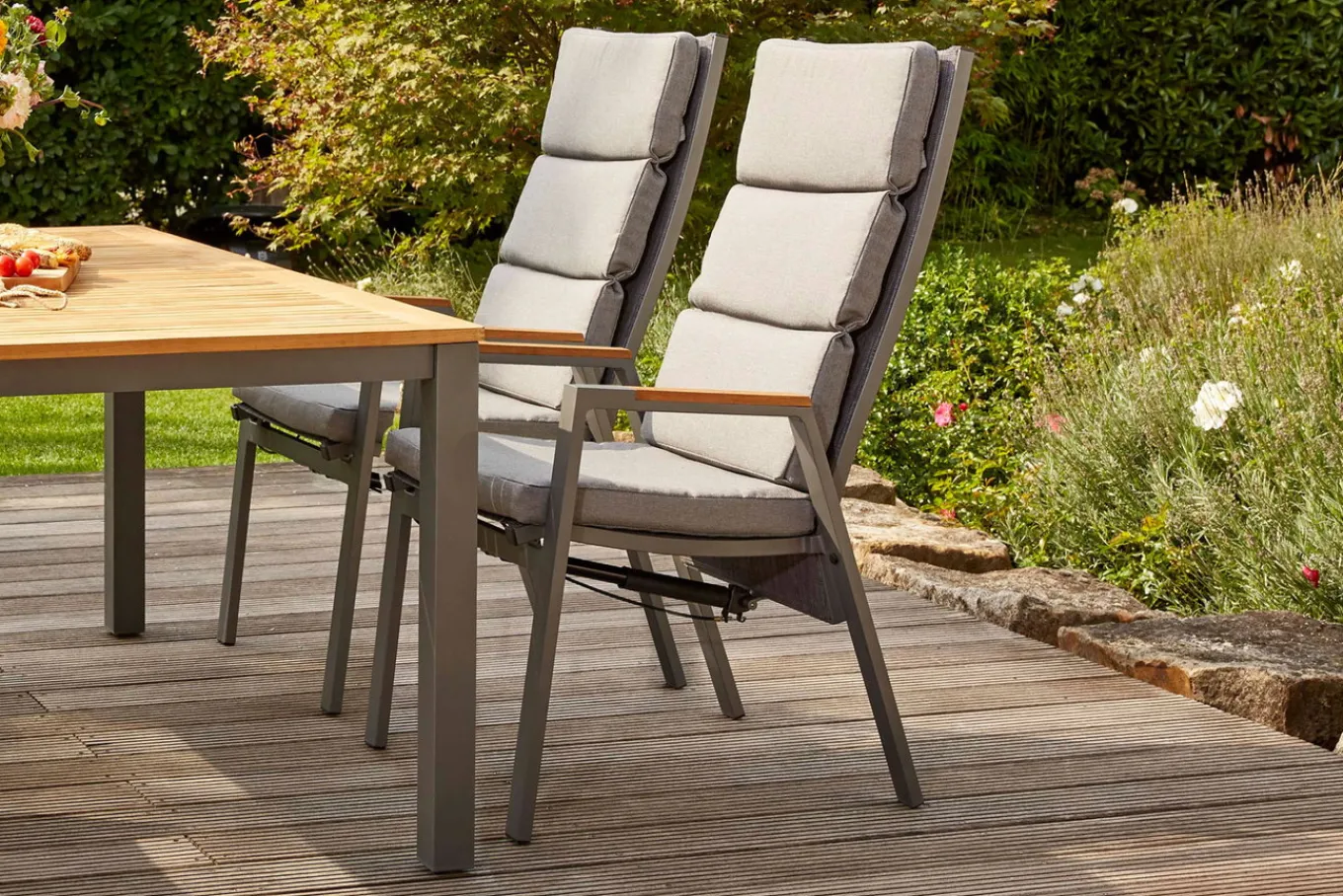 Best Savona Sessel, matt graphit , Alu/Teak/Texfabric, 74x60x110 cm, verstellbare Rückenlehne, inkl. Polster Aluminium-Gartenmöbel|Gartenstühle & Gartensessel