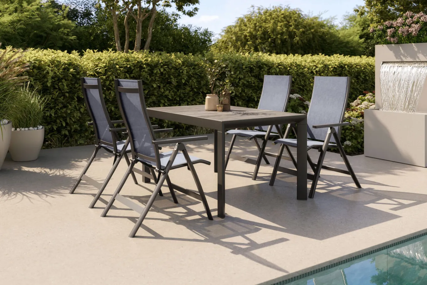 Best Silva Garten-Essgruppe mit 4 Klappstühlen, anthrazit/grau, Alu/Textilene, Esstisch mit Keramikplatte 140 x 90 cm Garten-Essgruppen|Aluminium-Gartenmöbel