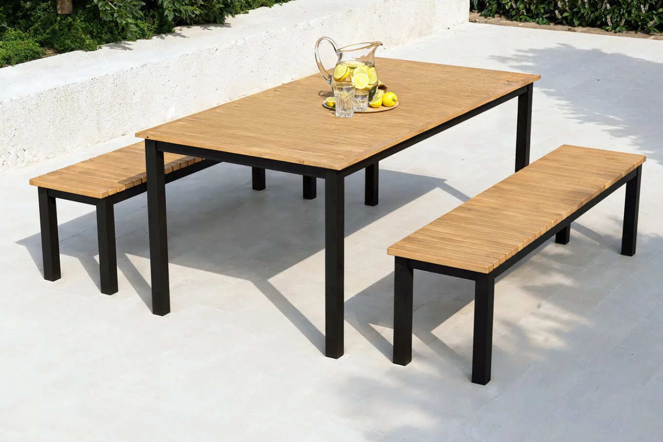 Online Garten-Essgruppe, naturbelassen/anthrazit, Alu/Eukalyptus, Tisch 180 x 90 cm, 2 Gartenbänke, FSC®-zertifiziertes Produkt Garten-Essgruppen|Aluminium-Gartenmöbel