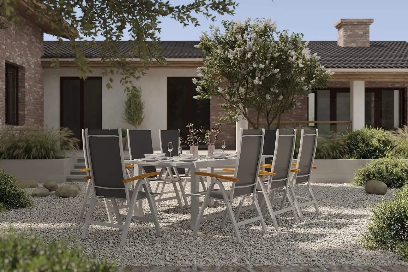 Discount Garten-Essgruppe, silber/anthrazit, Alu/ Eukalyptus, Ausziehtisch 160/220 x 90 cm, inkl 8 Klappstühle, FSC®-zertifiziertes Produkt Garten-Essgruppen
